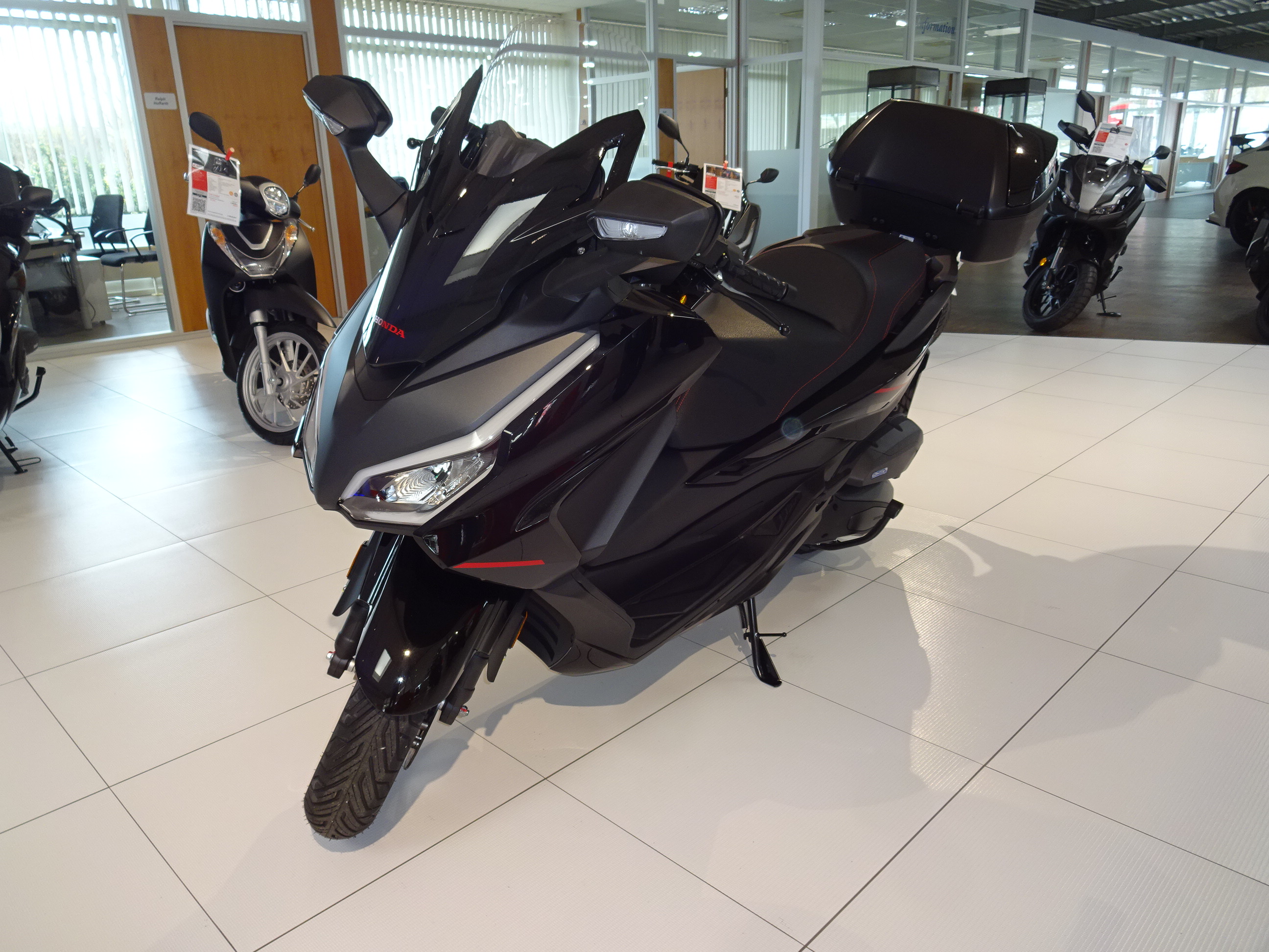 Forza 125 Special Edition inkl. Top Case